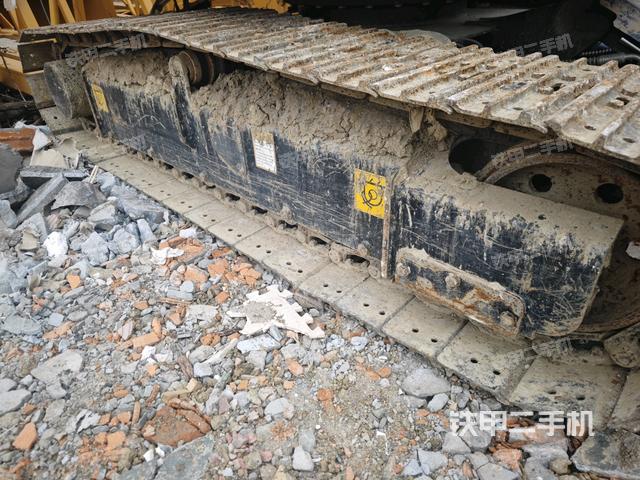 左側(cè)履帶整體?（行走機構(gòu)）