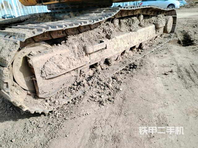 左側履帶整體?(行走機構) 左側履帶整體?(行走機構)