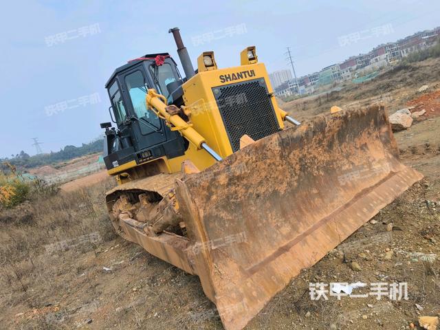 右前45°（推土機(jī)整車外觀）