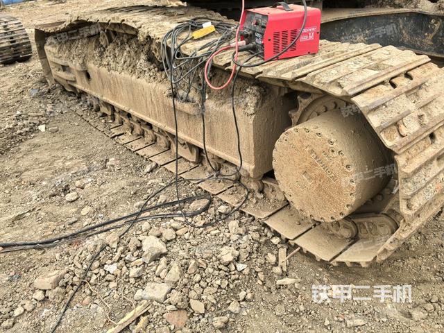 左導(dǎo)向輪（行走機(jī)構(gòu)）