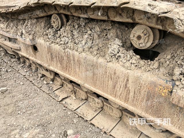 左側(cè)行走馬達(dá)蓋板（行走機(jī)構(gòu)）