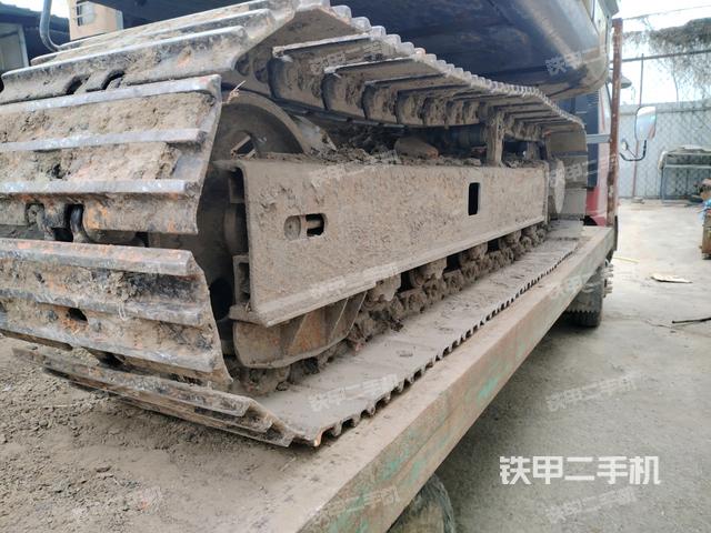 左側(cè)履帶整體?（行走機構(gòu)）