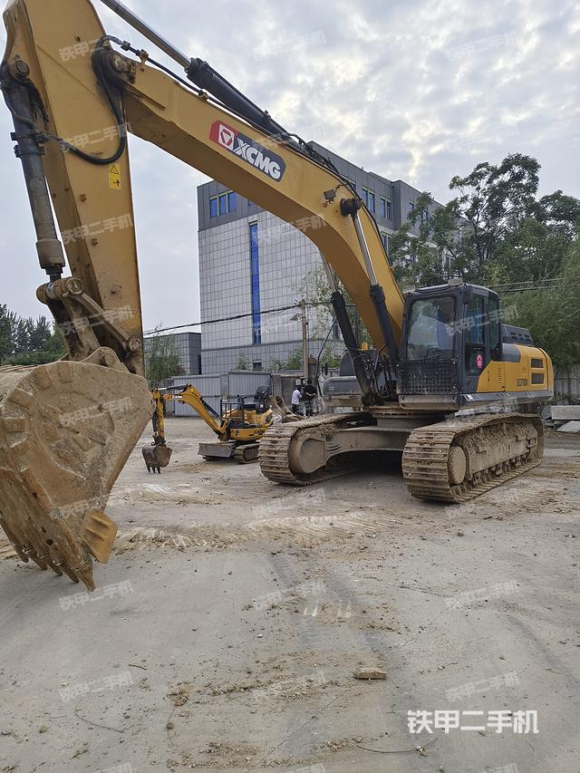 整機右后45°（整機外觀）