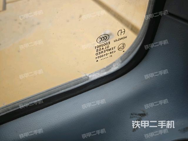 頂棚整體(駕駛室部分) 頂棚整體(駕駛室部分)