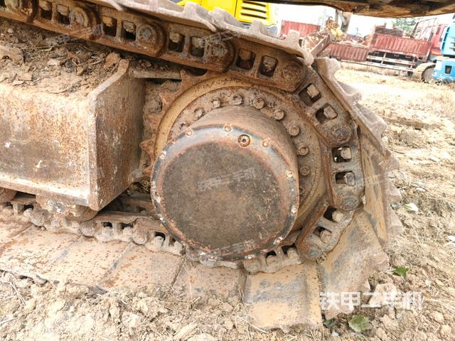 左驅(qū)動(dòng)輪（行走機(jī)構(gòu)）