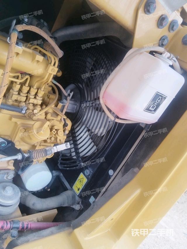 水箱+風(fēng)扇特寫(上車部件) 水箱+風(fēng)扇特寫(上車部件)