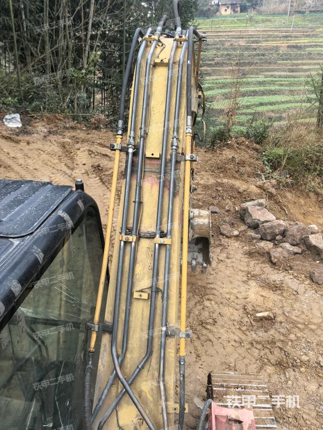 大臂背部俯視（工作和回轉(zhuǎn)裝置）