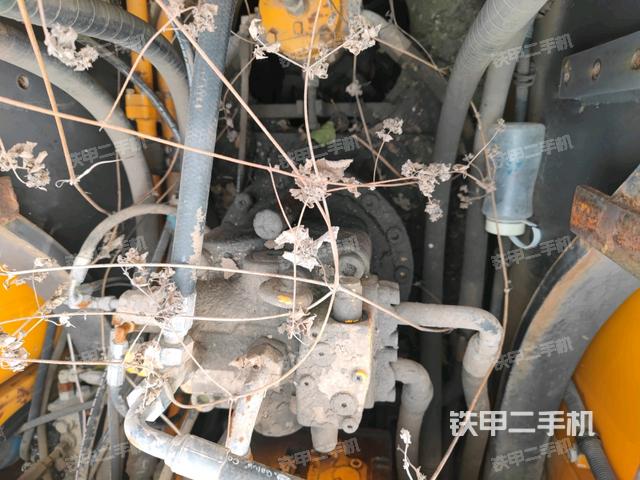 回轉(zhuǎn)馬達(dá)（上車部件）