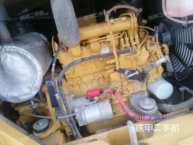 發(fā)動(dòng)機(jī)室(上車部件) 發(fā)動(dòng)機(jī)室(上車部件)