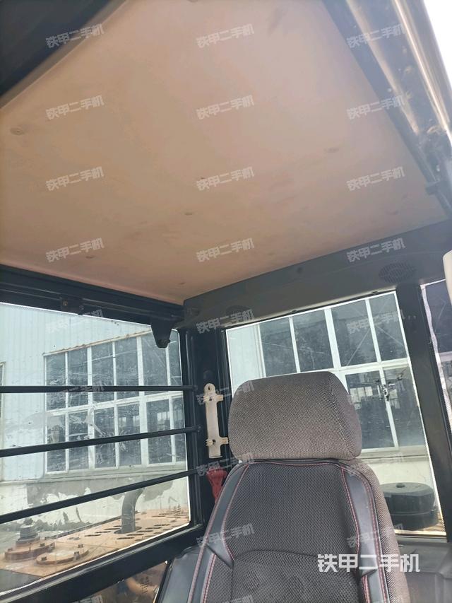 頂棚整體（駕駛室部分）