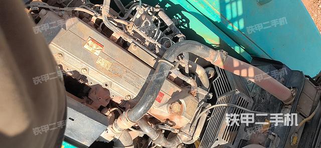 發(fā)動(dòng)機(jī)整體俯視(整機(jī)外觀) 發(fā)動(dòng)機(jī)整體俯視(整機(jī)外觀)