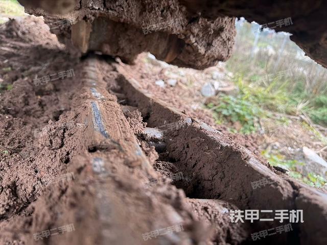 左驅(qū)動(dòng)輪(行走機(jī)構(gòu)) 左驅(qū)動(dòng)輪(行走機(jī)構(gòu))