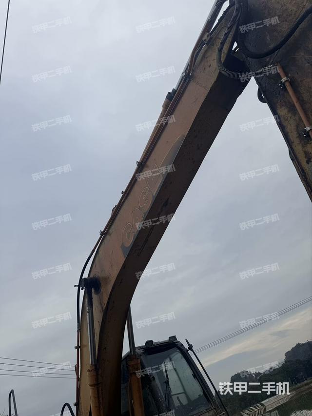 大臂整體?右側(cè)(工作和回轉(zhuǎn)裝置) 大臂整體?右側(cè)(工作和回轉(zhuǎn)裝置)