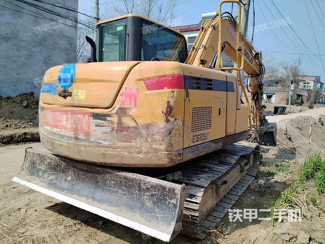 右后45(整機(jī)外觀) 右后45(整機(jī)外觀)