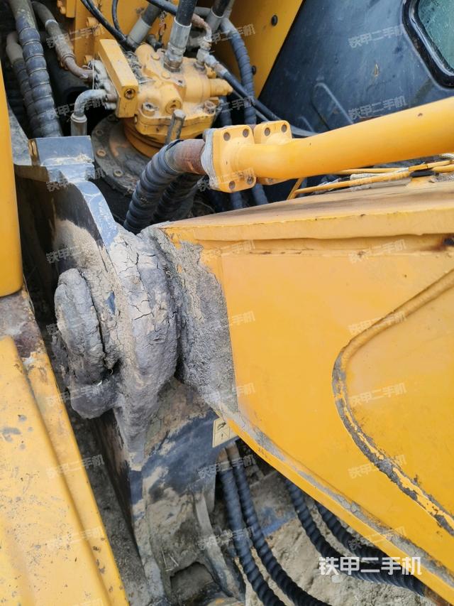 大臂背部俯視（工作和回轉(zhuǎn)裝置）