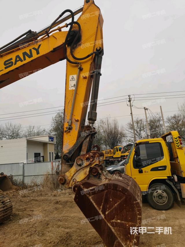 小臂整體左后（工作和回轉(zhuǎn)裝置）