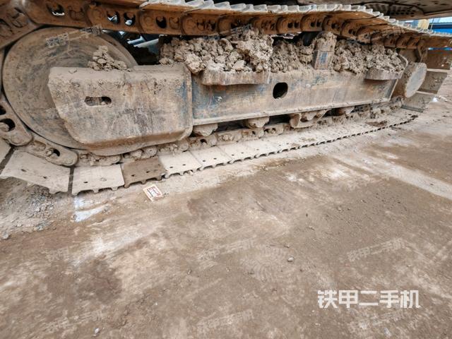 駕駛室頂部（整機(jī)外觀）