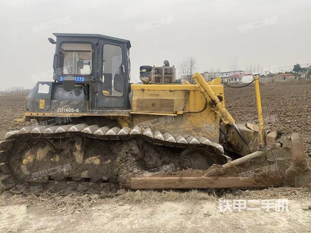 整機右后45°(設(shè)備外觀及核心部件) 整機右后45°(設(shè)備外觀及核心部件)