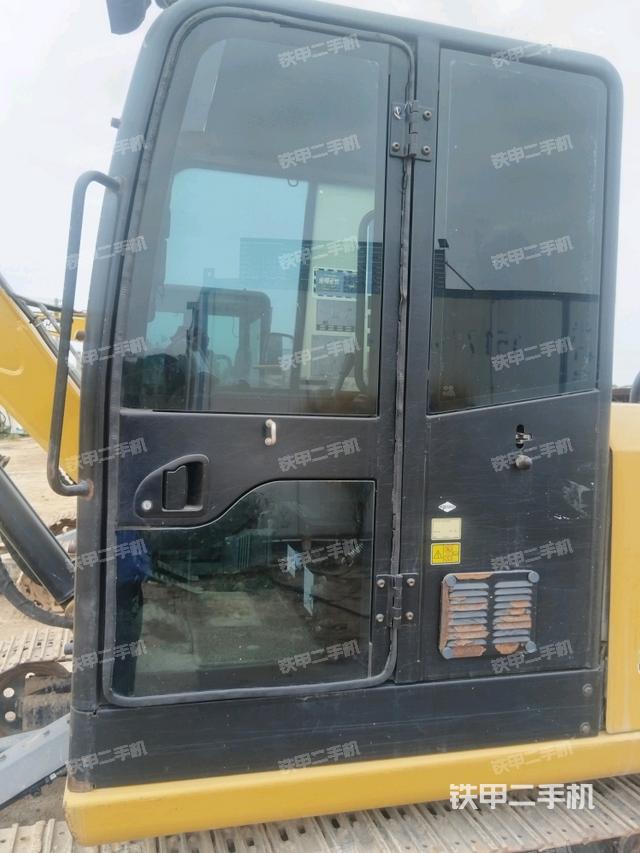 后窗玻璃角標(biāo)(駕駛室部分) 后窗玻璃角標(biāo)(駕駛室部分)