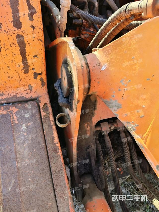 鏟斗右后整體（工作和回轉(zhuǎn)裝置）