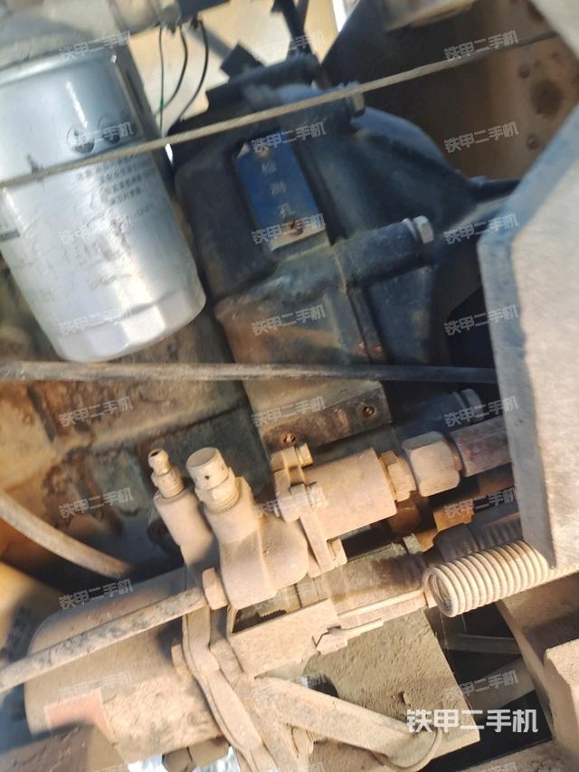 風扇及皮帶（壓路機發(fā)動機艙）