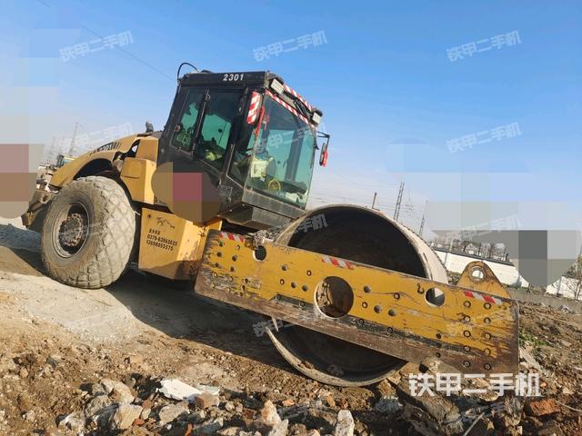 右前45°（壓路機(jī)整機(jī)外觀）