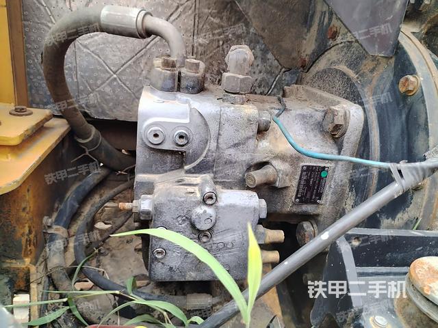 液壓泵室(大件艙室) 液壓泵室(大件艙室)