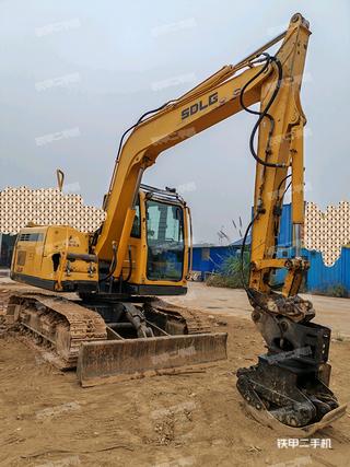 山東臨工E690F挖掘機(jī)