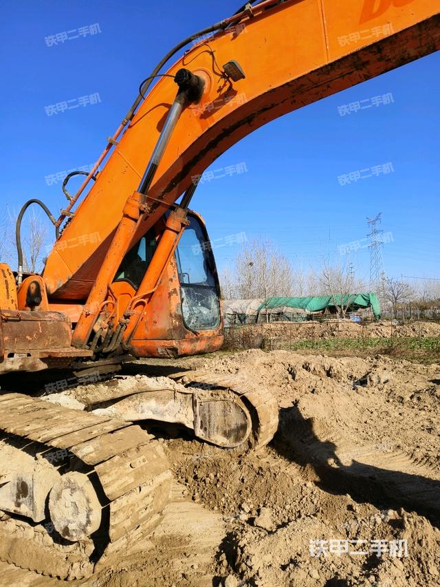 大臂油缸整體?豎拍（工作和回轉(zhuǎn)裝置）