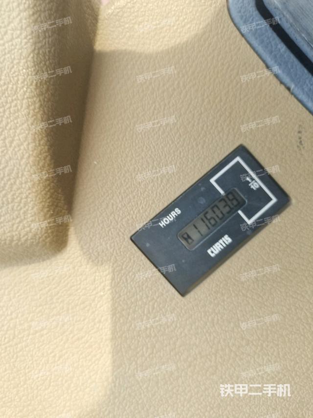 駕駛室左后45度（駕駛室部分）