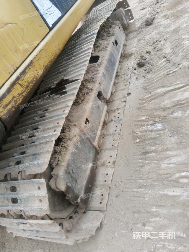 左側(cè)履帶整體?（行走機(jī)構(gòu)）