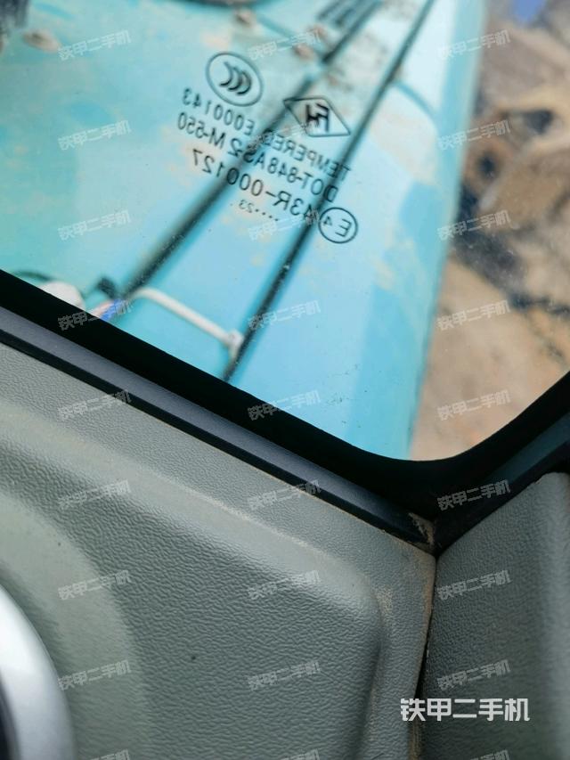 后窗玻璃角標(biāo)（駕駛室部分）