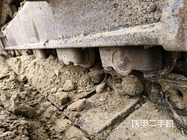 右側(cè)行走馬達蓋板（行走機構(gòu)）