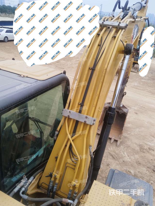 大臂背部俯視（工作和回轉(zhuǎn)裝置）