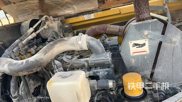 發(fā)動機(jī)整體俯視(整機(jī)外觀) 發(fā)動機(jī)整體俯視(整機(jī)外觀)