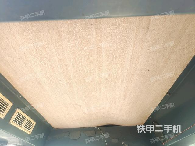 后玻璃角標(biāo)（壓路機(jī)駕駛室）