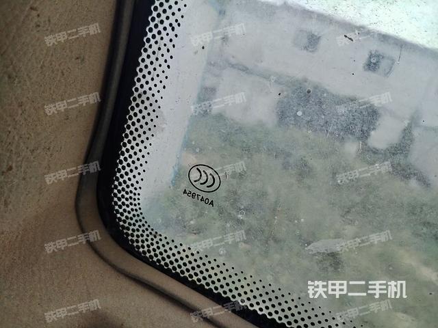 后窗玻璃角標(biāo)(駕駛室部分) 后窗玻璃角標(biāo)(駕駛室部分)