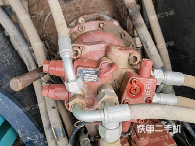 回轉(zhuǎn)馬達(dá)（上車部件）