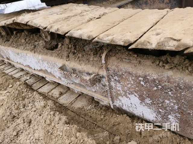 左側(cè)履帶整體?（行走機構(gòu)）