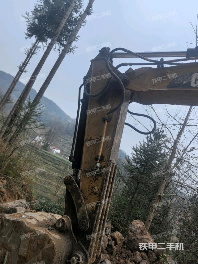 小臂整體左后（工作和回轉(zhuǎn)裝置）