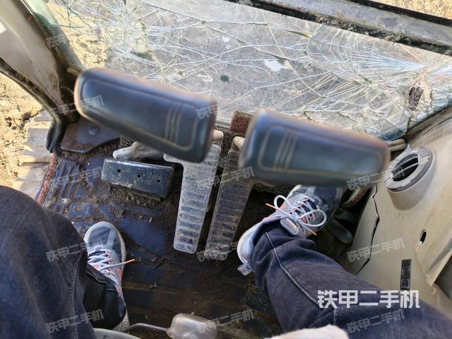 座椅后部（駕駛室部分）