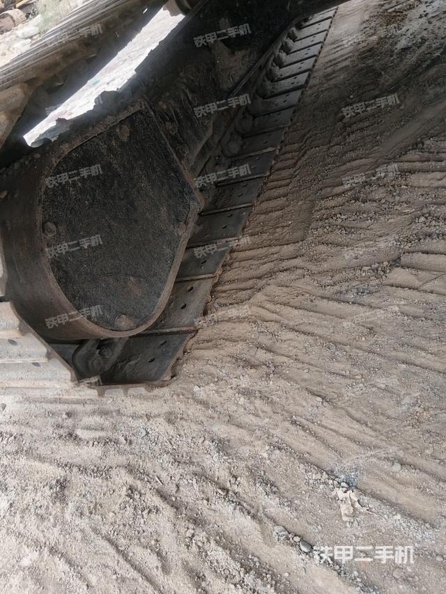 左側(cè)行走馬達(dá)蓋板(行走機(jī)構(gòu)) 左側(cè)行走馬達(dá)蓋板(行走機(jī)構(gòu))