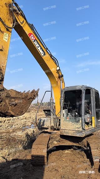徐工XE135D挖掘機(jī)
