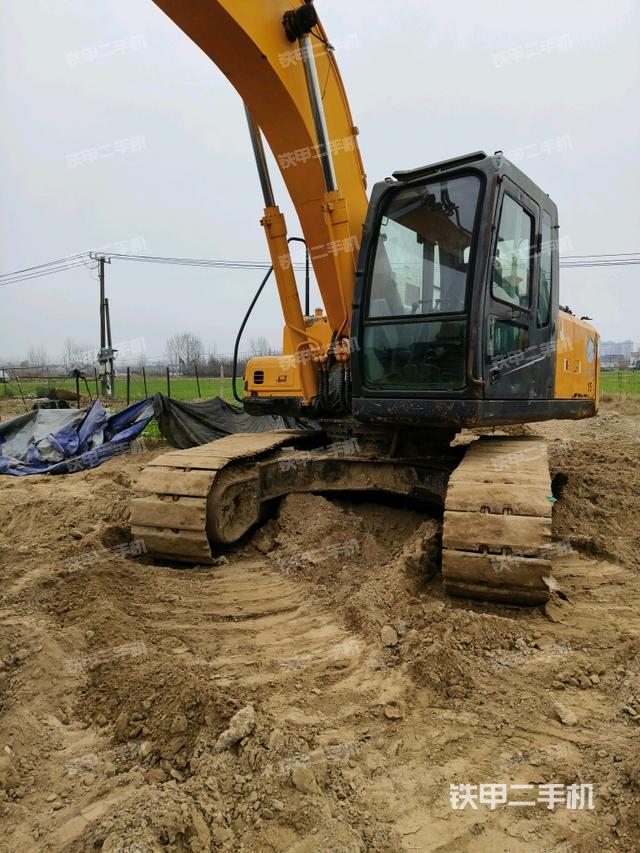 大臂根部?斜視（工作和回轉(zhuǎn)裝置）