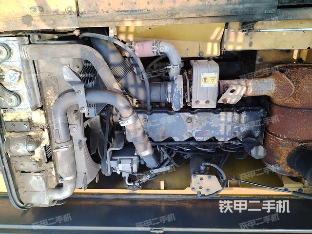 發(fā)動機室(上車部件) 發(fā)動機室(上車部件)