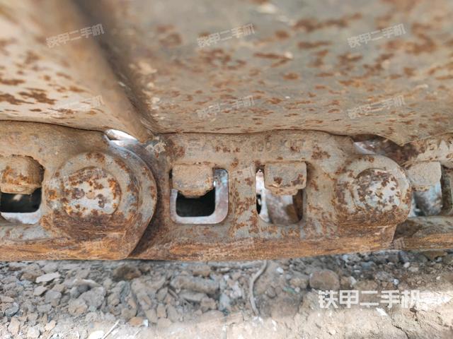 右側(cè)行走馬達(dá)蓋板（行走機(jī)構(gòu)）