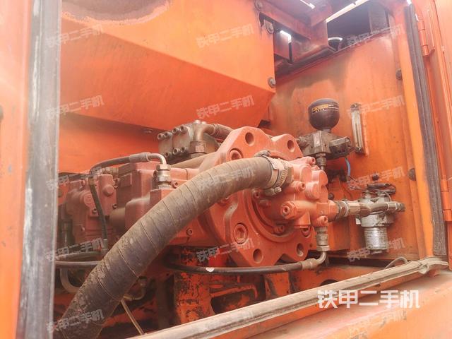 電瓶（大件艙室）