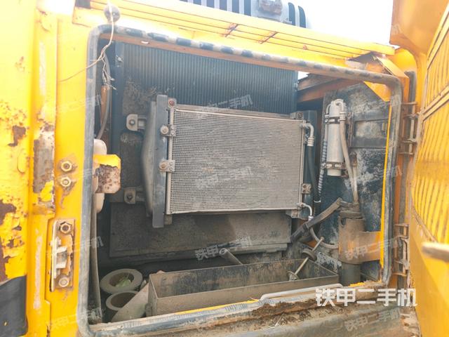 散熱器正面（大件艙室）