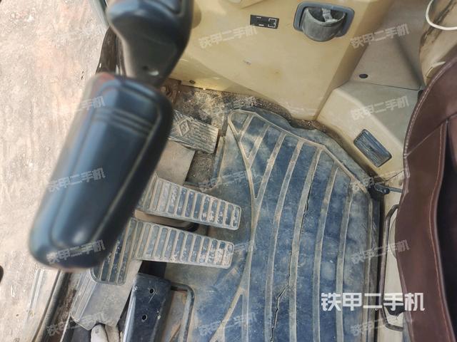 座椅后部（駕駛室部分）