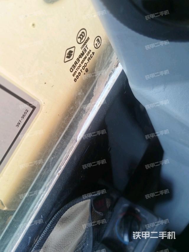 座椅后部(駕駛室部分) 座椅后部(駕駛室部分)